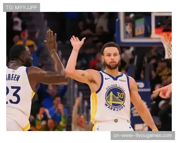 勇士队准备向三连冠发起冲击,勇士队w 勇士队准备向三连冠发起冲击,勇士队w