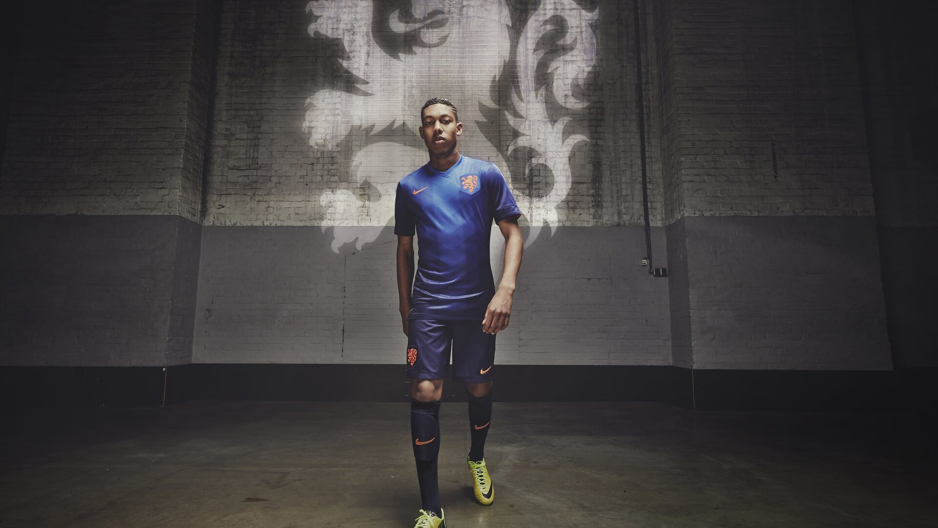 中超联赛中国队晋级 球迷热情高涨,中超联赛新政